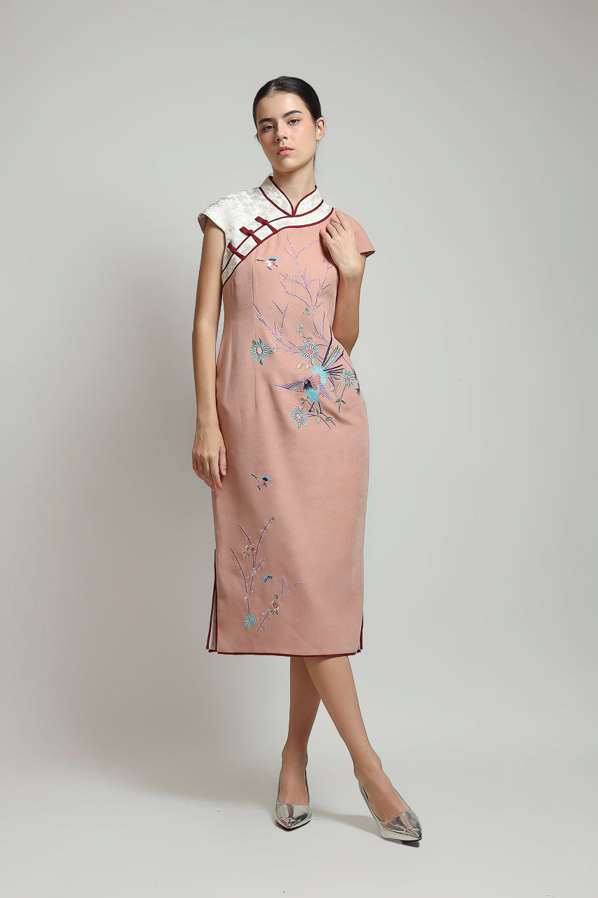 Bloom et Champs Dress Cheongsam Pink Embroidered