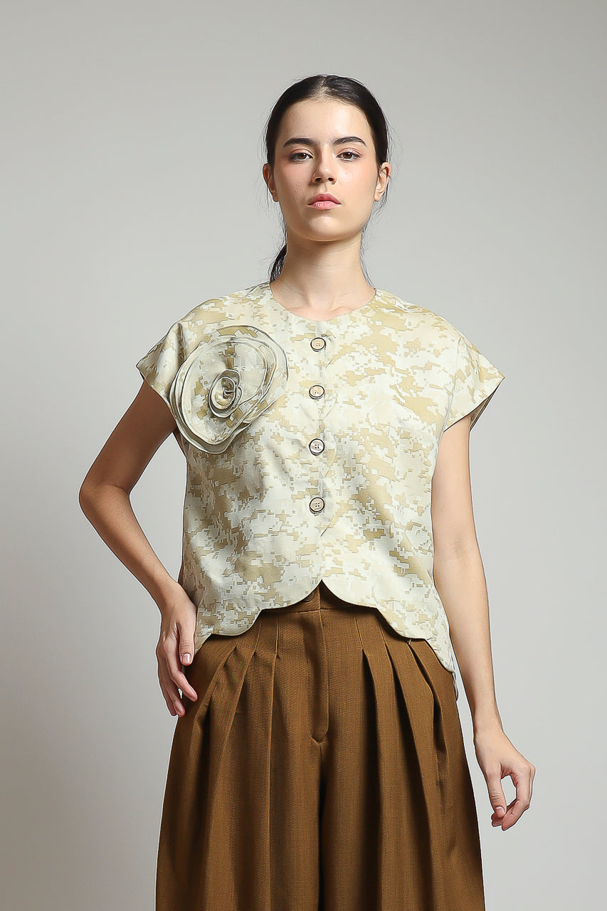 Bloom et Champs Floral Scalloped Top in Olive/Zest Pants Mustard