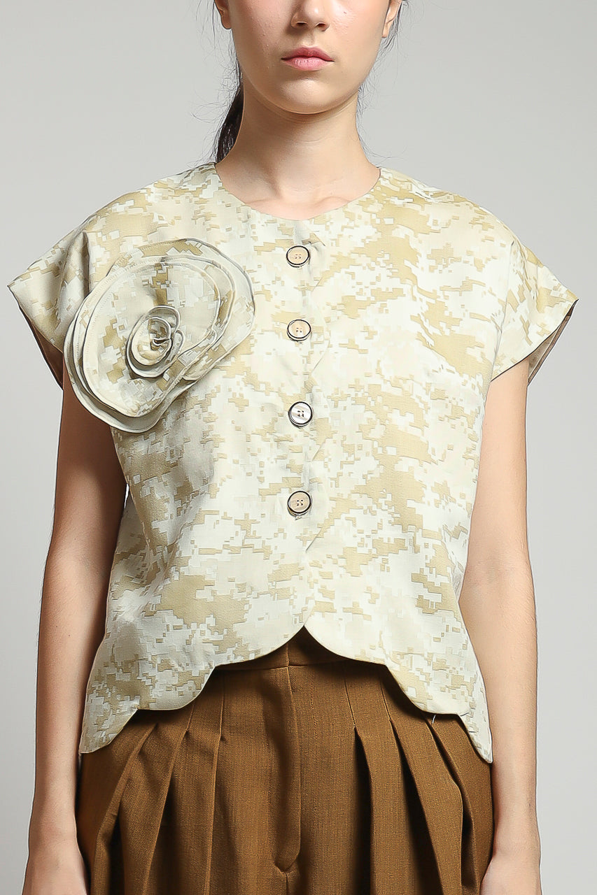 Bloom et Champs Floral Scalloped Top in Olive/Zest Pants Mustard