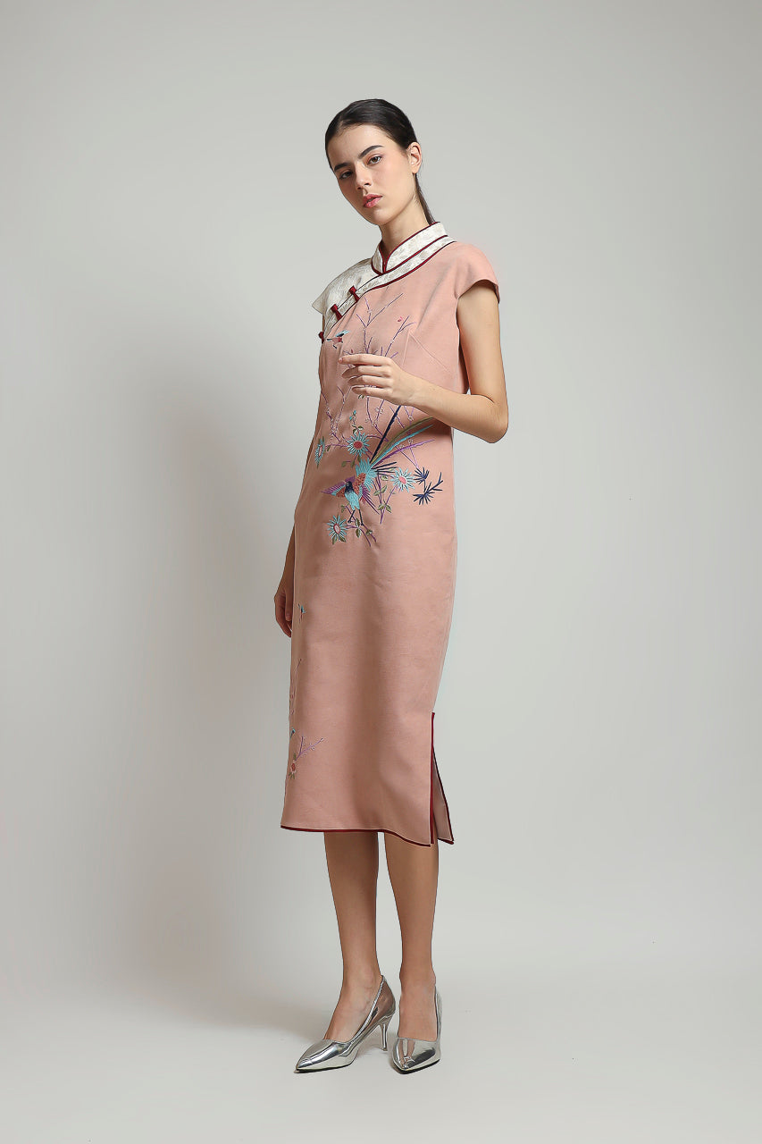 Bloom et Champs Dress Cheongsam Pink Embroidered