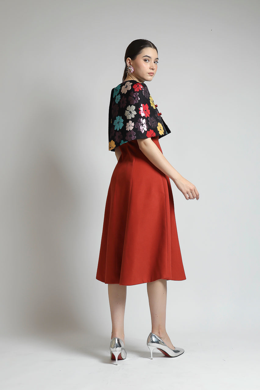 Bloom et Champs Sakura Cape Dress