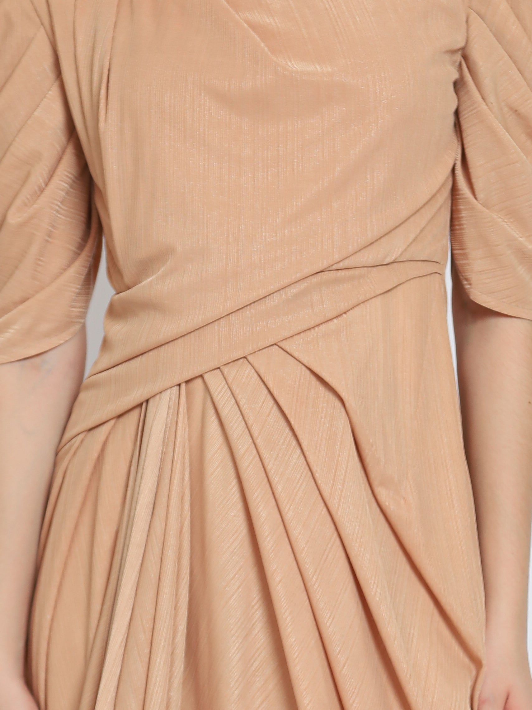 Bloom et Champs Dress Nude Tangan Balon