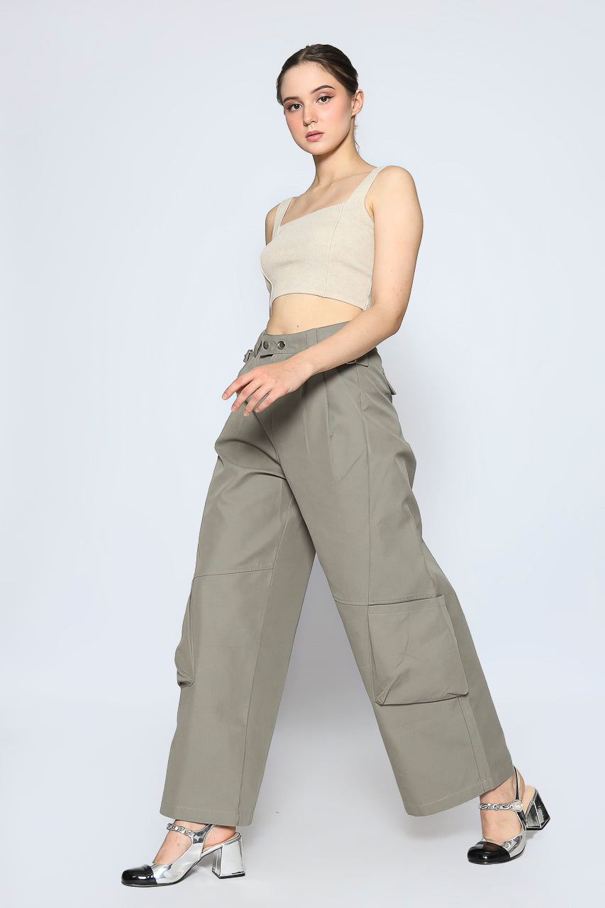 Bloom et Champs Cargo Pocket Pants in Grey