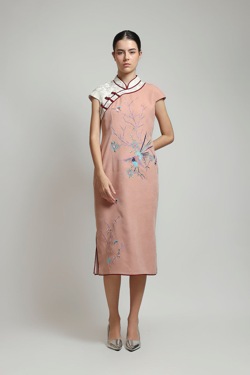 Bloom et Champs Dress Cheongsam Pink Embroidered